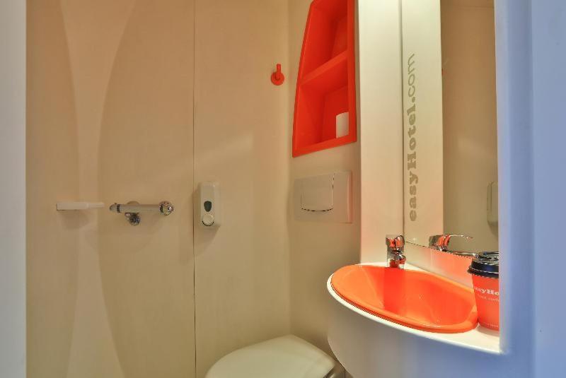 Easyhotel Σόφια Δωμάτιο φωτογραφία